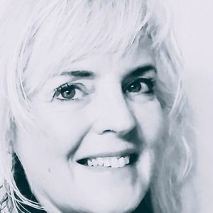 Meet your Posher, Leigh